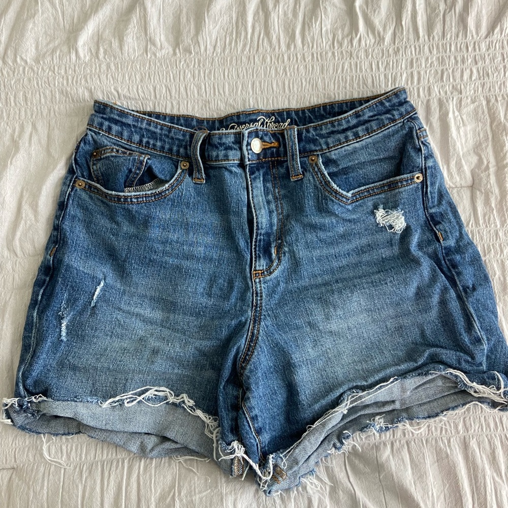 Universal thread shorts